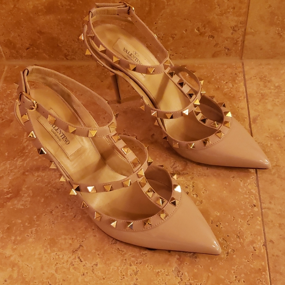 Valentino Rockstud Slingback Pump